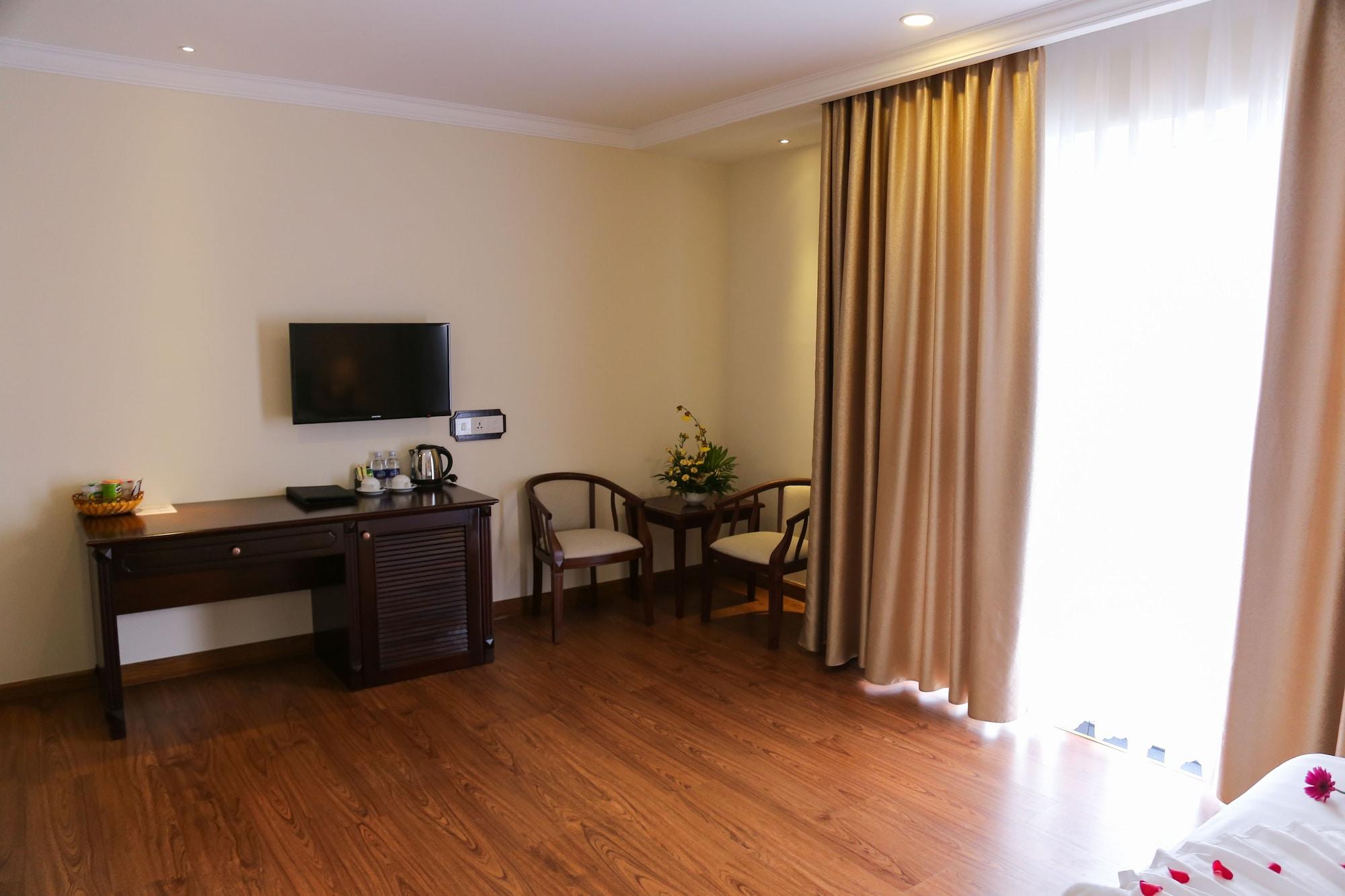 Iris Dalat Hotel Luaran gambar